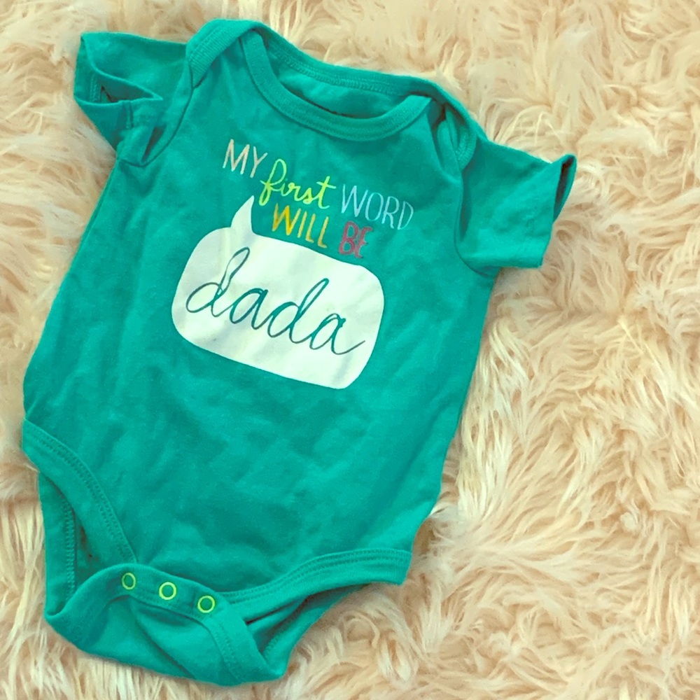 My first word will be dada! Daddy 💚 onesie